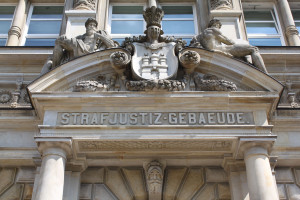 Eingang zum Landgericht Hamburg